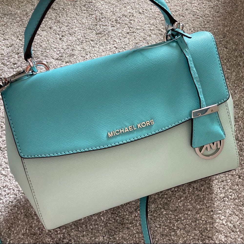 Michael Kors Ava small bag crossbody NWT - Picture 2 of 8